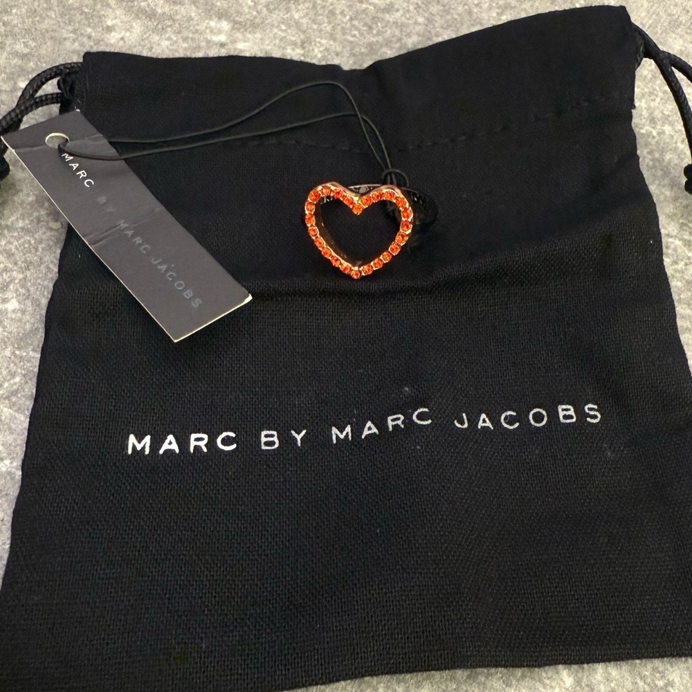 MARC BY MARC JACOBS Annabelle Pave Heart Love Ring Valentine Present Gift Size 6 - Picture 8 of 8